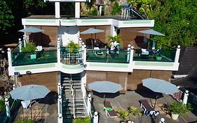 Turtle Inn Resort Boracay